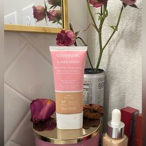 Covergirl Clean Fresh SkinMilk Medium